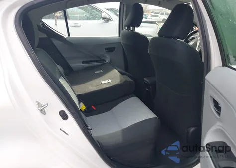 2012 Toyota Prius C Three из США, поврежденный, VIN JTDKDTB32C1024434